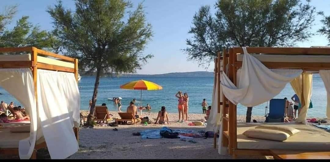 Apartmani Luis Kaštela Exteriér fotografie