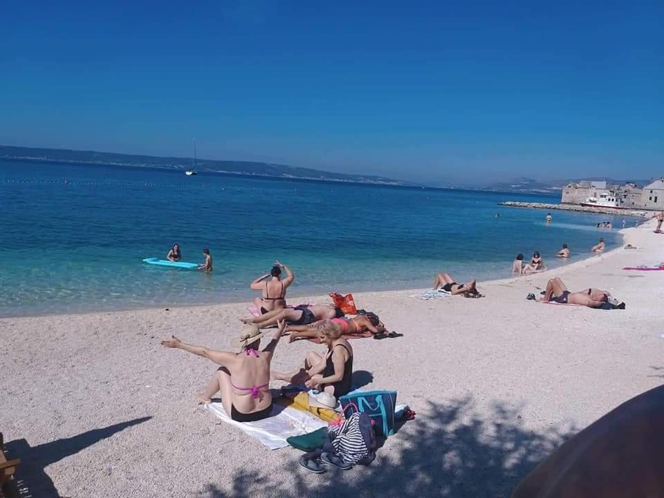Apartmani Luis Kaštela Exteriér fotografie