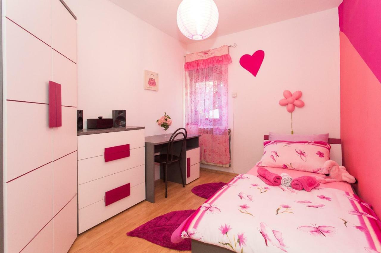 Apartmani Luis Kaštela Exteriér fotografie