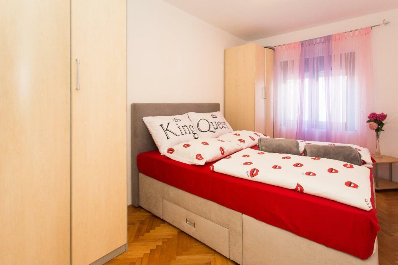 Apartmani Luis Kaštela Exteriér fotografie