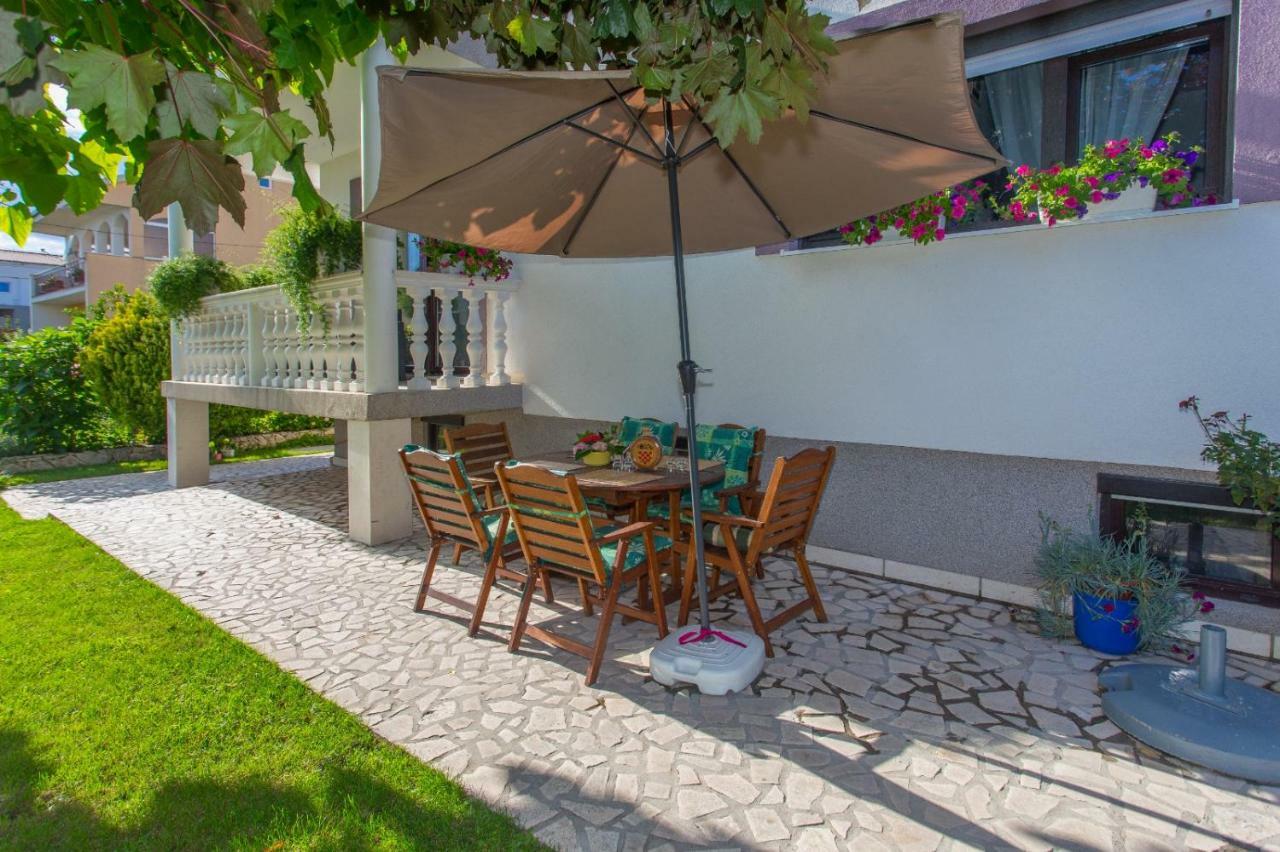 Apartmani Luis Kaštela Exteriér fotografie